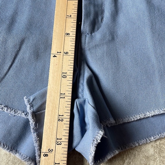 Di lies,Juniors blue short,2front slide pockets,2back pockets,high rise,twill - Picture 8 of 16